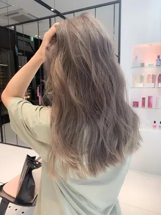 セミロング カラー レイヤー/ブリーチ HIKARU ♡のヘアスタイル