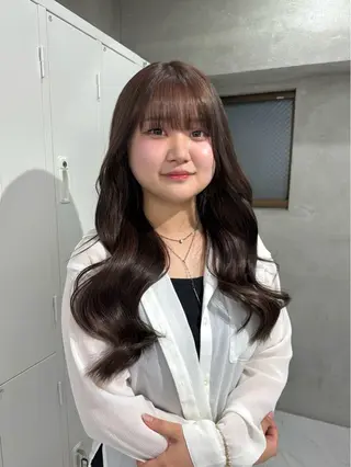 sena⌇ベージュ⌇ ブリーチなしWカラーのヘアスタイル