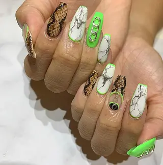 ネイル AERA nail shino🐱⸝꙳のネイルデザイン