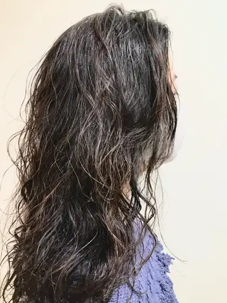 セミロング カラー パーマ レイヤー／似合わせ TAKUYAのヘアスタイル