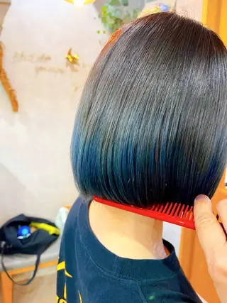 ショート カラー ヤマモト ヒロミのヘアスタイル