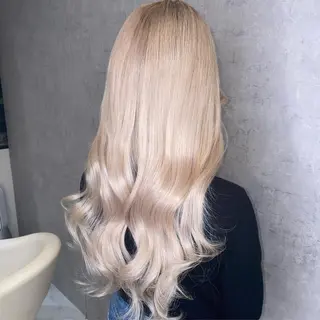 ロング カラー エクステサロン GRIZZのヘアスタイル