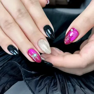 ネイル BLUE CORAのネイルデザイン