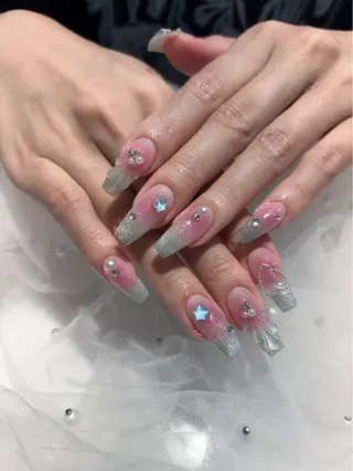 ネイル NiNa ビューティーサロン所属・Ni Naのネイルデザイン