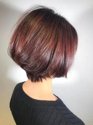 ショート カラー BIANCO北堀江 AKANEのヘアスタイル