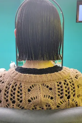 ミディアム OMA カタギシのヘアスタイル
