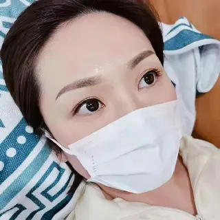 胡蝶蘭レディースサロ ン眉マツパエクステの眉毛・アイブロウイメージ