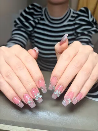 ネイル I pinknail 韓国風·持ち込み専門のネイルデザイン