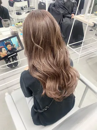 ロング カラー 前橋 姫奈のヘアスタイル