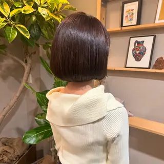 ショート 金ウンス 髪質改善カラーのヘアスタイル