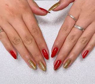 ネイル VIERU 🌈🎀💖のネイルデザイン