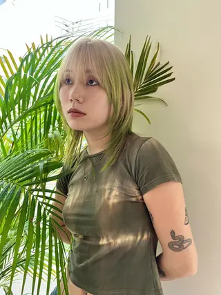 ミディアム カラー 桃果 momokaのヘアスタイル