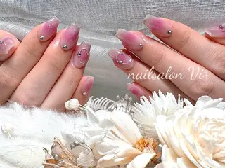 ネイル ✨Nailsalon Vi+✨のネイルデザイン