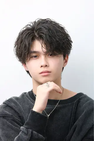 ショート カマタ ハルキのヘアスタイル