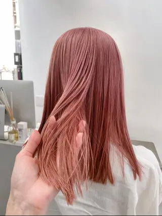 セミロング カラー mao/天神ブリーチ ハイトーンカラーのヘアスタイル