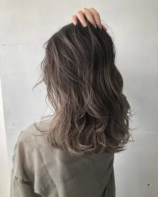 ロング カラー かわさき ともやのヘアスタイル