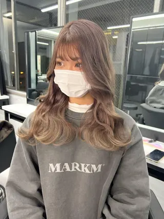 セミロング カラー シールエクステ特化 ハイトーン、NANAのヘアスタイル