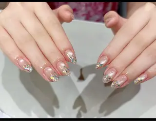 ネイル Nailsalon Jasmine 池袋東口所属・ギウ ジーナのネイルデザイン