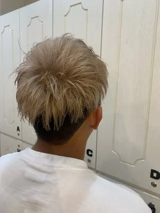 カラー メンズ T つぐみのヘアスタイル