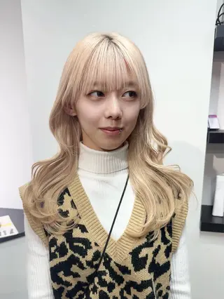 ロング 岡崎/レイヤーカット ／縮毛矯正/美髪のヘアスタイル