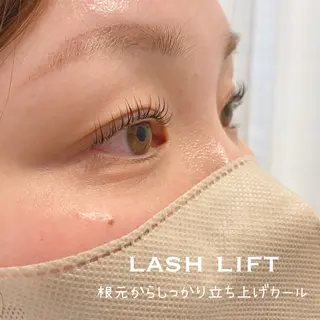 マツエク・マツパ LeCoeur小出店 萩木場のマツエク・マツパデザイン