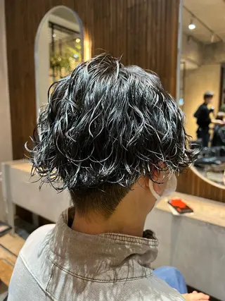ショート パーマ メンズ 波巻きスパイラルパー マ/シャドウパーマ駿のヘアスタイル