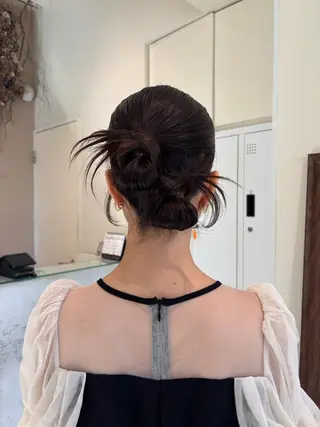 ヘアアレンジ 垢抜け小顔レイヤー オリーブ/スミレのヘアスタイル