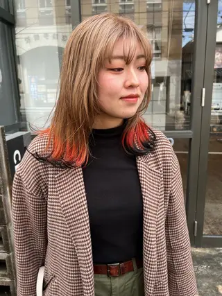 ミディアム カラー 松本  夏海のヘアスタイル