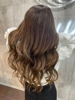 セミロング カラー パーマ ヘアアレンジ メンズ キッズ ネイル マツエク・マツパ アイブロウ 韓国/顔周り/透明感 /レイヤー/ひなたのヘアスタイル