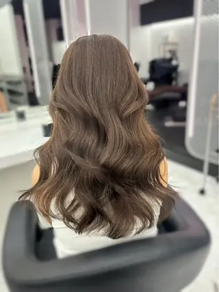 ロング カラー ベージュ×レイヤー 🤎横浜/miu🤎のヘアスタイル