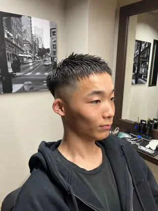 ショート LOS所属・上杉 匠翔のヘアスタイル