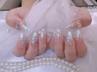 ネイル UMI ネイルサロン新宿🎀のネイルデザイン