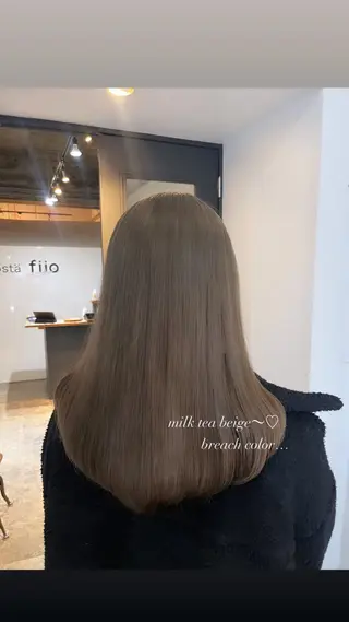 ロング カラー 光本 杏のヘアスタイル
