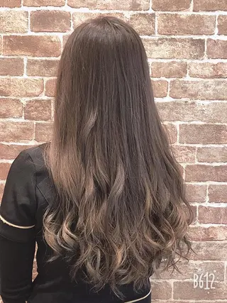 ロング 🍭🐰春木 佳奈子🌟✨のヘアスタイル