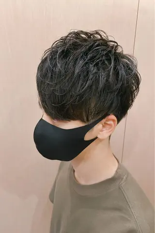 ショート パーマ メンズ 山田 哲平のヘアスタイル