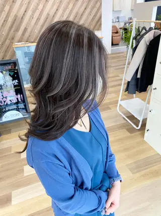 ロング ケアブリーチ 黒瀬有汰のヘアスタイル