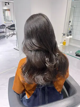 セミロング カラー 髪質改善🩰透明感カ ラー🎀hinanoのヘアスタイル