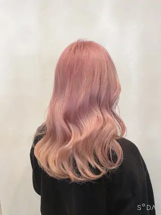 カラー Noa/レイヤー カット🩵パーマのヘアスタイル