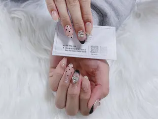 ネイル AKIKO ネイルサロンのネイルデザイン