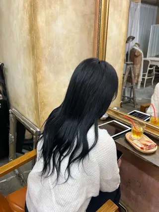 ロング ともざねゆか UniQ/岡山駅のヘアスタイル