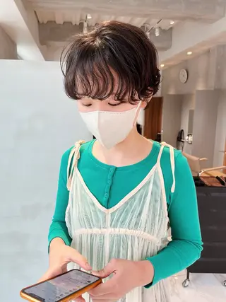 ショート 透明感モテ艶髪カラー Gallicaイリサのヘアスタイル