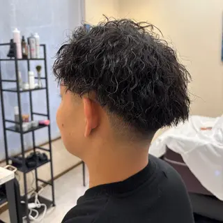 ショート パーマ メンズ ユウリ YURIのヘアスタイル