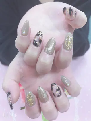 ネイル ユリシスネイル 担当近藤のネイルデザイン