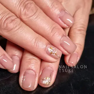 ネイル Nailsalon Tsuki.のネイルデザイン