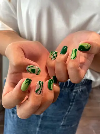 ネイル 個性派ネイル 🌼 ハルカ ♡の眉毛・アイブロウイメージ