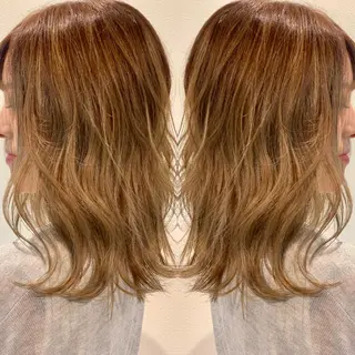 ミディアム Lilly 中谷友里のヘアスタイル