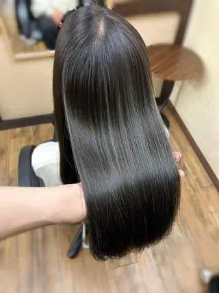 ロング カラー みやたゆうき 髪質改善講師のヘアスタイル