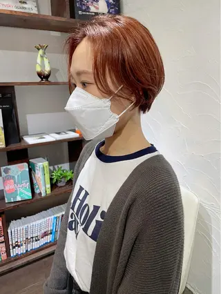 ショート カラー 高橋 愛美のヘアスタイル