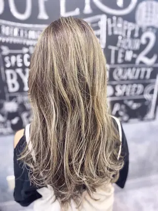 ロング カラー 加藤 琢也のヘアスタイル