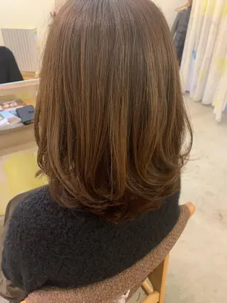 セミロング カラー 【髪質改善】【美髪】 【ツヤ髪】ほしのちりのヘアスタイル